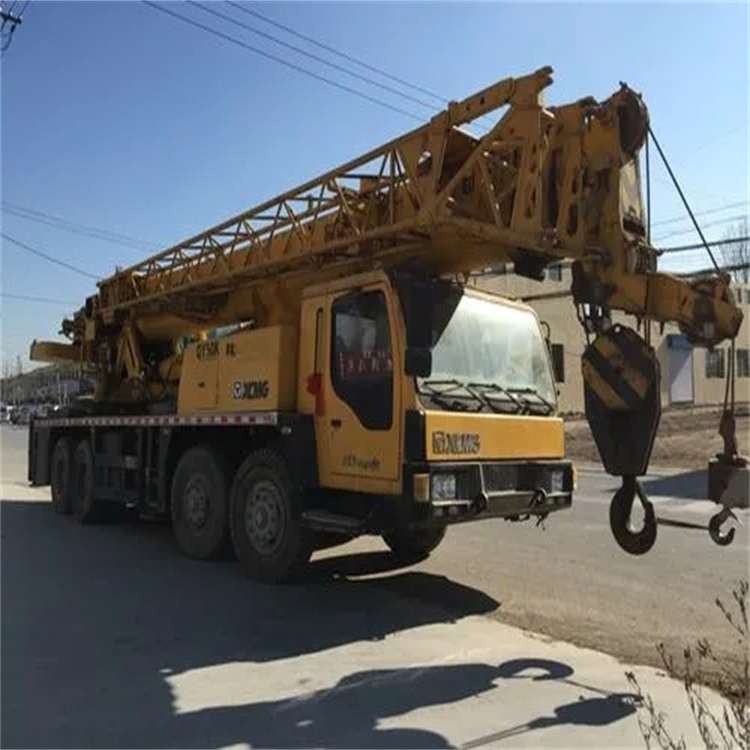 巴东哪里有专业吊车出租